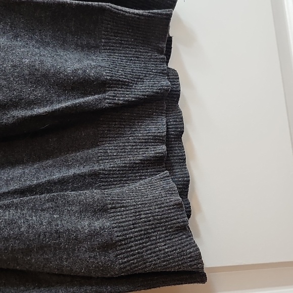 Women's Gray V-Neck Sweater - Picture 6 of 6